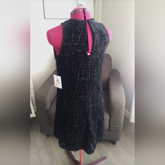 Calvin Klein size 2 dress - Picture 3 of 7